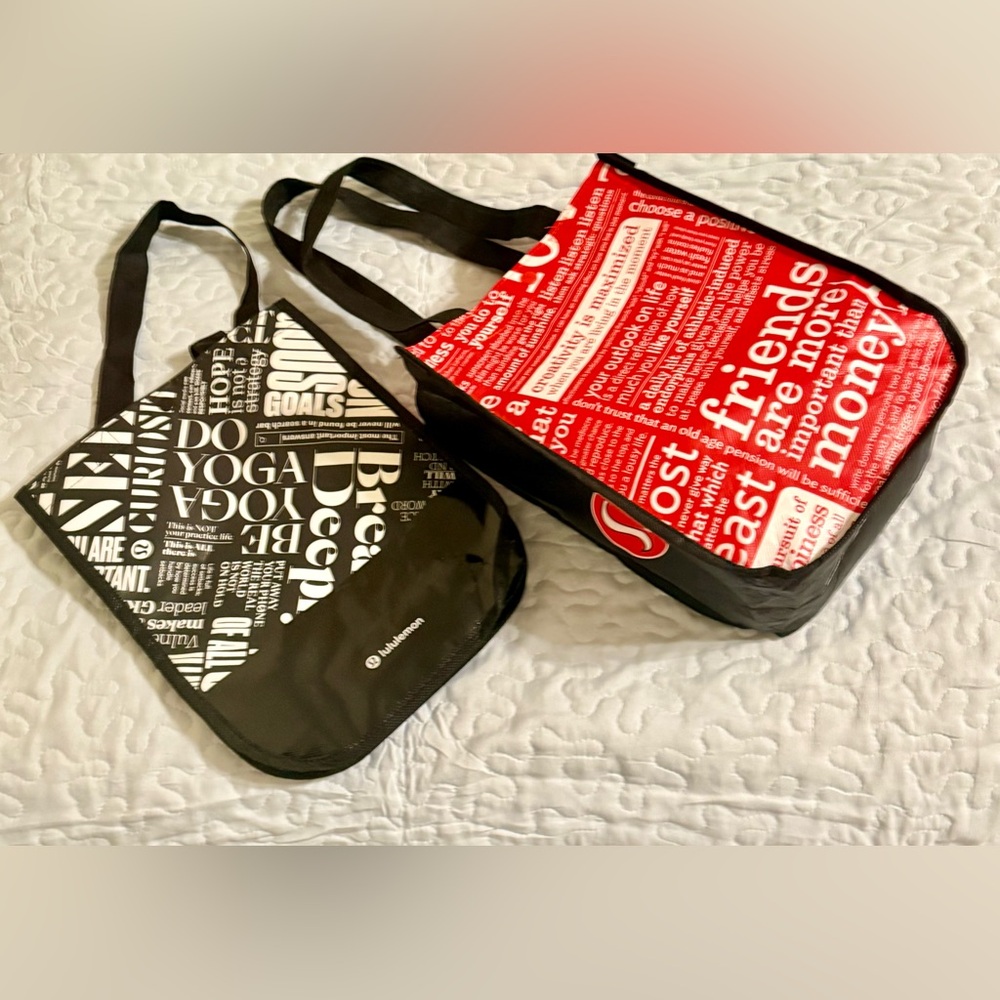 Lululemon reusable shopping tote bags made of laminated non-woven fabric.